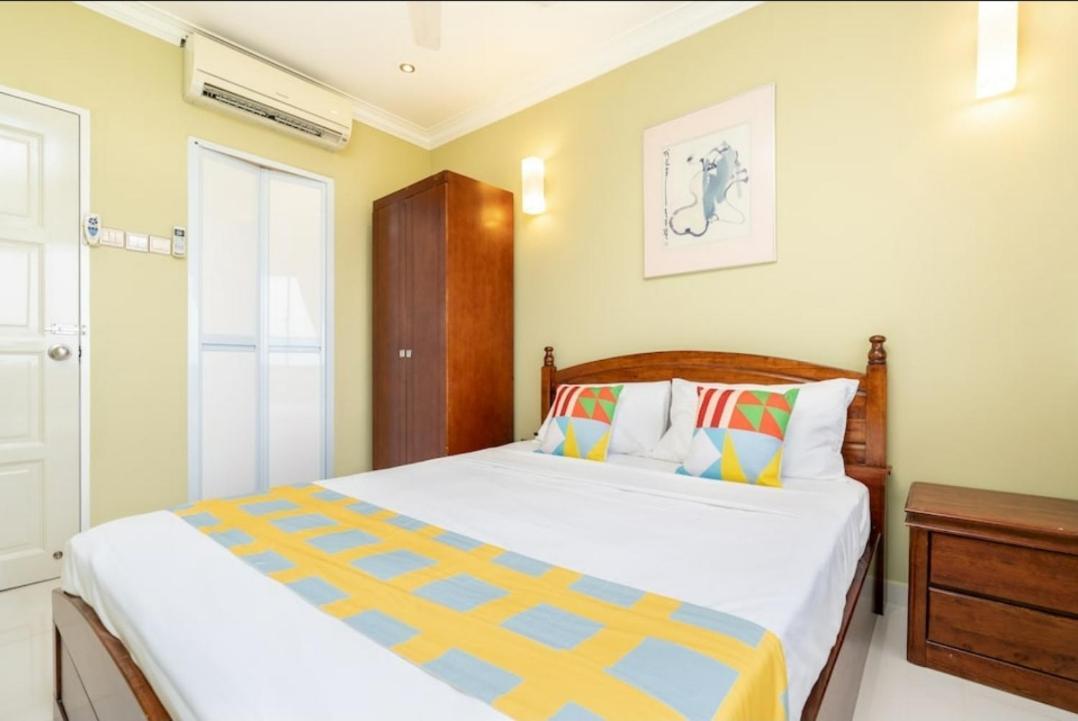 Vip Suite Seaview Batu Ferringhi 1003-2 Bedroom Exterior photo